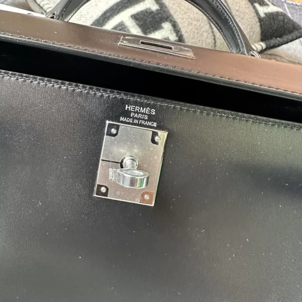 Hermes Box Leather Kelly 28CM Sellier 89 Noir Silver Hardware