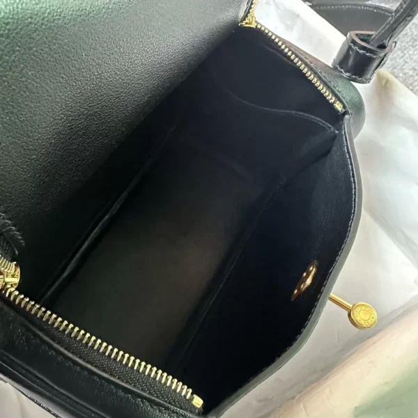 Australia Canberra Hermes Clemence / Crocodile Mini Lindy Touch 19CM 89 Noir Gold Hardware