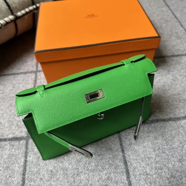 Hermes 1K Bambou Epsom Leather Kelly Pochette 22CM Silver Hardware