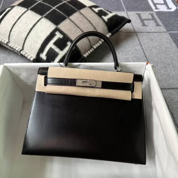 Hermes Box Leather Kelly 28CM Sellier 89 Noir Silver Hardware
