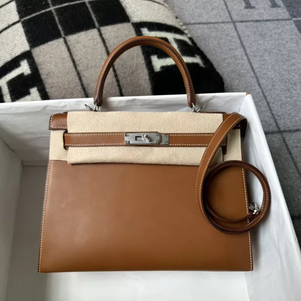 UK London Hermes Kelly 28CM Sellier 37 Gold Barenia Leather Silver Hardware