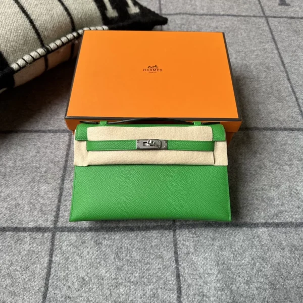 Hermes 1K Bambou Epsom Leather Kelly Pochette 22CM Silver Hardware