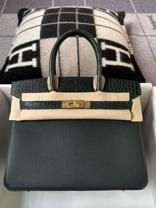 Hermes 6O Vert Cypres Birkin Touch 30CM Togo Leather / Matte Alligator Gold Hardware