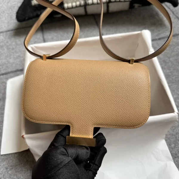 UK London Hermes Epsom Leather 0M Chai Constance 18CM Gold Hardware