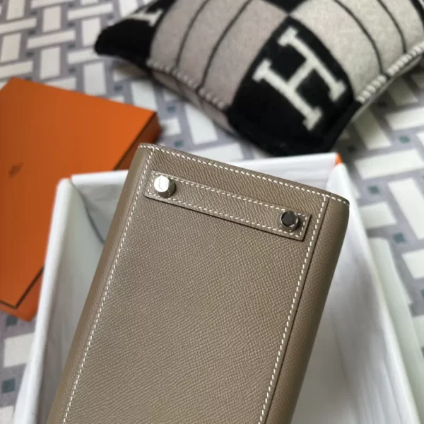 USA New York Hermes 18 Etoupe Epsom Birkin Sellier 25CM Silver Hardware