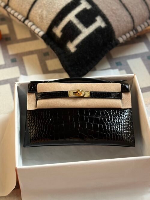 Hermes Bag Pictures Kelly Pochette 22cm 89 Black Shiny Alligator Crocodile Gold Hardware