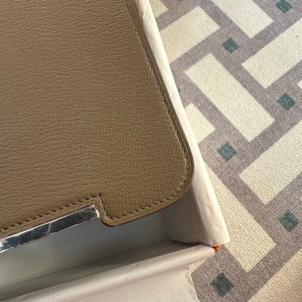 wsxc1715352238763_2 Canada Toronto Hermes 18 Etoupe Chevre Leather Geta 20CM Silver Hardware