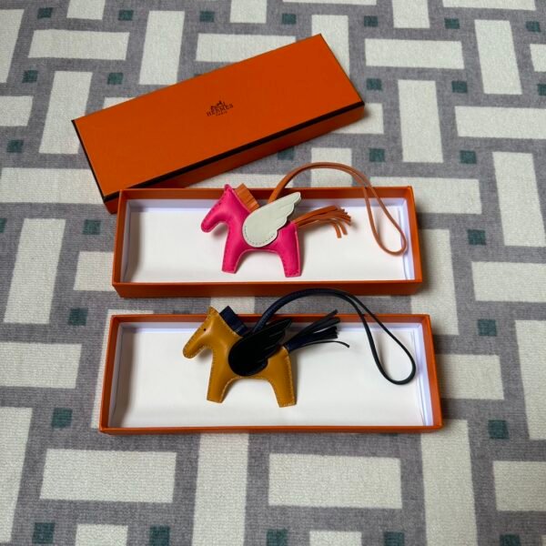 Hermes Bag Charms Rodeo Pegase PM 5R Rose Shocking & 37 Gold Agneau Leather