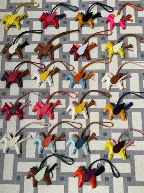 Kuwait Hermes Hangings Flying Horse Pendants Multi-color