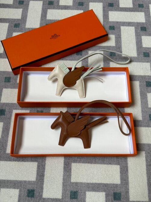 Hermes Bag Charms Rodeo Pegase PM Agneau Leather 10 Craie & 55 Rouge H