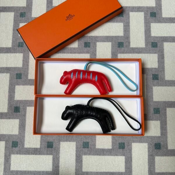 Hermes Tiger Bag Charm Q5 Rouge Casaque & 89 Noir Milo Lambskin