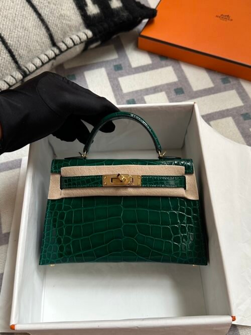 Vietnam Hermes Shiny Alligator Crocodile Mini Kelly 19CM 6Q Vert Emeraude Gold Hardware