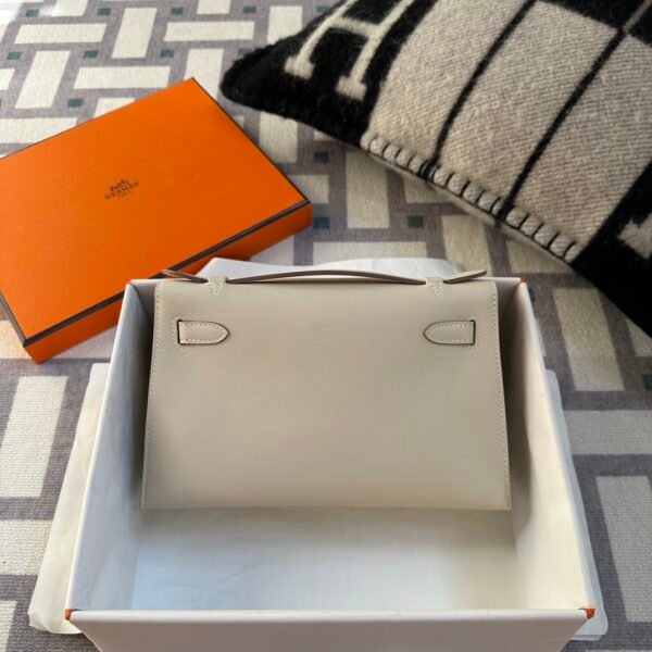 UAE Dubai Hermes Kelly Pochette 22CM CK10 Craie Swift Leather Gold Hardware