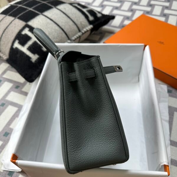 Indonesia Jakarta Hermes Kelly 25CM Togo Leather CK63 Vert Amande Silver Hardware