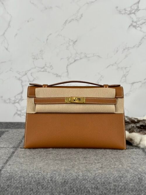 Hermes Kelly Pochette 22cm CC 37 Gold Epsom Leather Gold Hardware