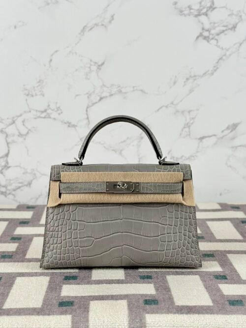 Hermes Bag Price Matte Alligator Crocodile Mini Kelly 19CM 0W Gris Neve Silver Hardware