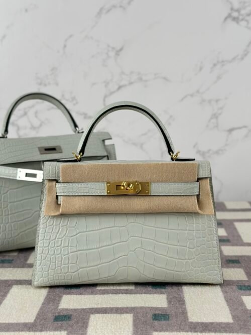 Hermes Bag Price Mini Kelly 19CM Matte Alligator Crocodile 0W Gris Neve Gold Hardware