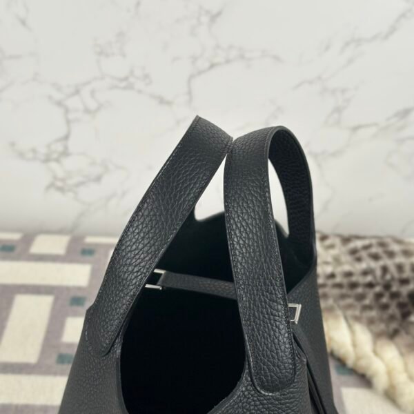 Korea Seoul Hermes CK89 Noir Clemence Leather Picotin 18CM Silver Hardware