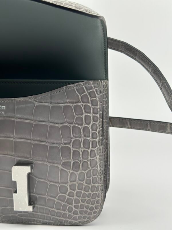 Taiwan Hermes Shiny Alligator Crocodile Constance 18CM CK81 Gris Tourterelle Silver Hardware