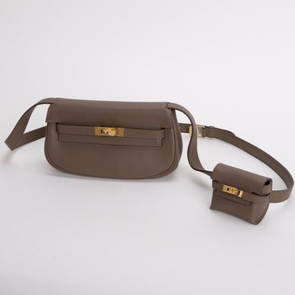 Women’s Waist Bag Kelly Moove Swift Leather CC18 Etoupe Gold Hardware