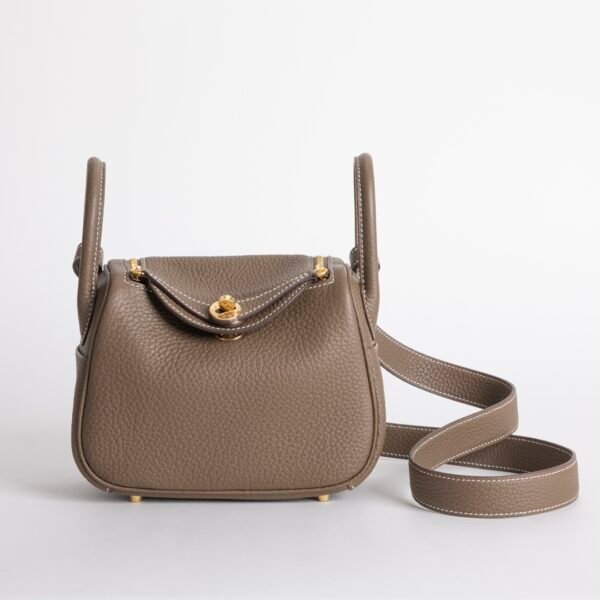 wsxc1731944890270_0 Women’s Shoulder Bag Clemence Leather Mini Lindy 19CM CC18 Etoupe Grey Gold Hardware