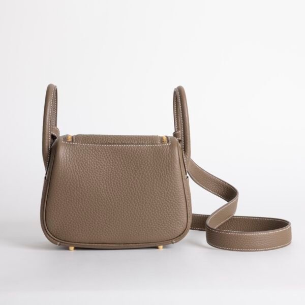 wsxc1731944890270_1 Women’s Shoulder Bag Clemence Leather Mini Lindy 19CM CC18 Etoupe Grey Gold Hardware