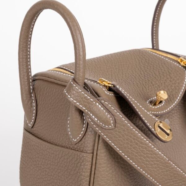 wsxc1731944890270_2 Women’s Shoulder Bag Clemence Leather Mini Lindy 19CM CC18 Etoupe Grey Gold Hardware